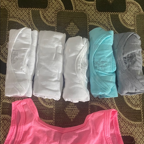 Fruit of the Loom Toddler Girls Tanks 6-Pack – Size 2T/3T –New (Package Damaged) - Picture 4 of 6
